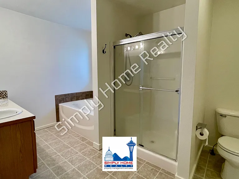 6733 Steamer Dr SE — Photo 21
