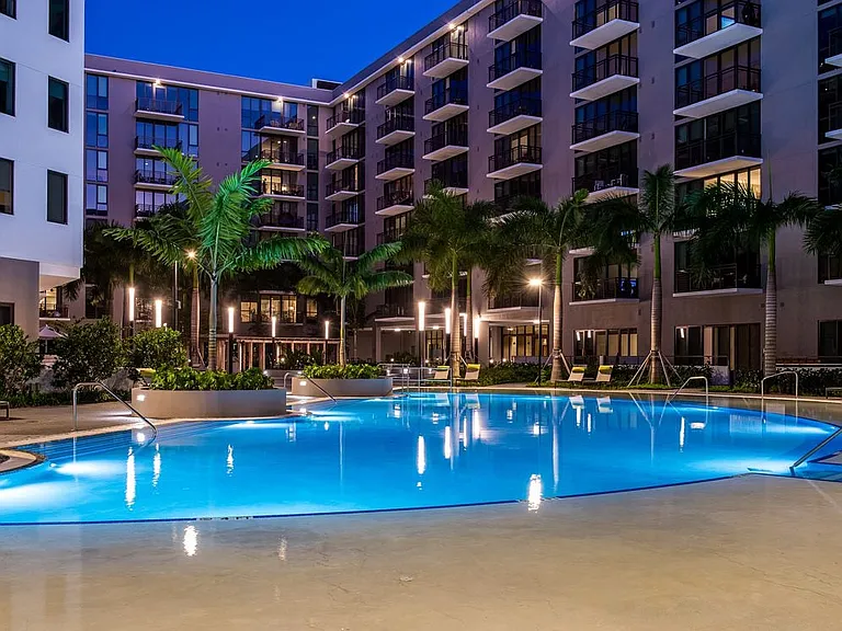 Dusk Pool