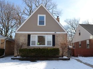 7713 Kilbourn Ave, Skokie, IL 60076