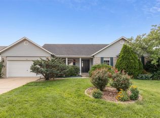 1335 Governors Run Ct, O'Fallon, MO 63366