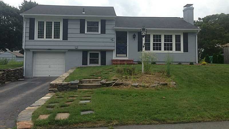 1st image of 61 Glenwood Dr