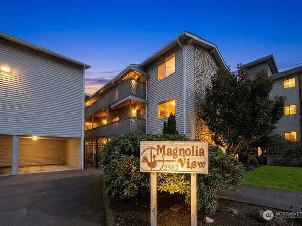 2562 Thorndyke Avenue W #303, Seattle, WA 98199
