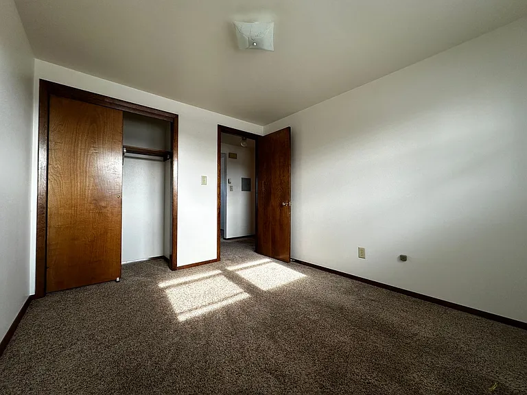 1241 Apache Ave — Photo 15