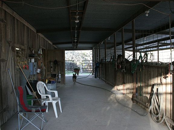 Five-stall barn and tack room