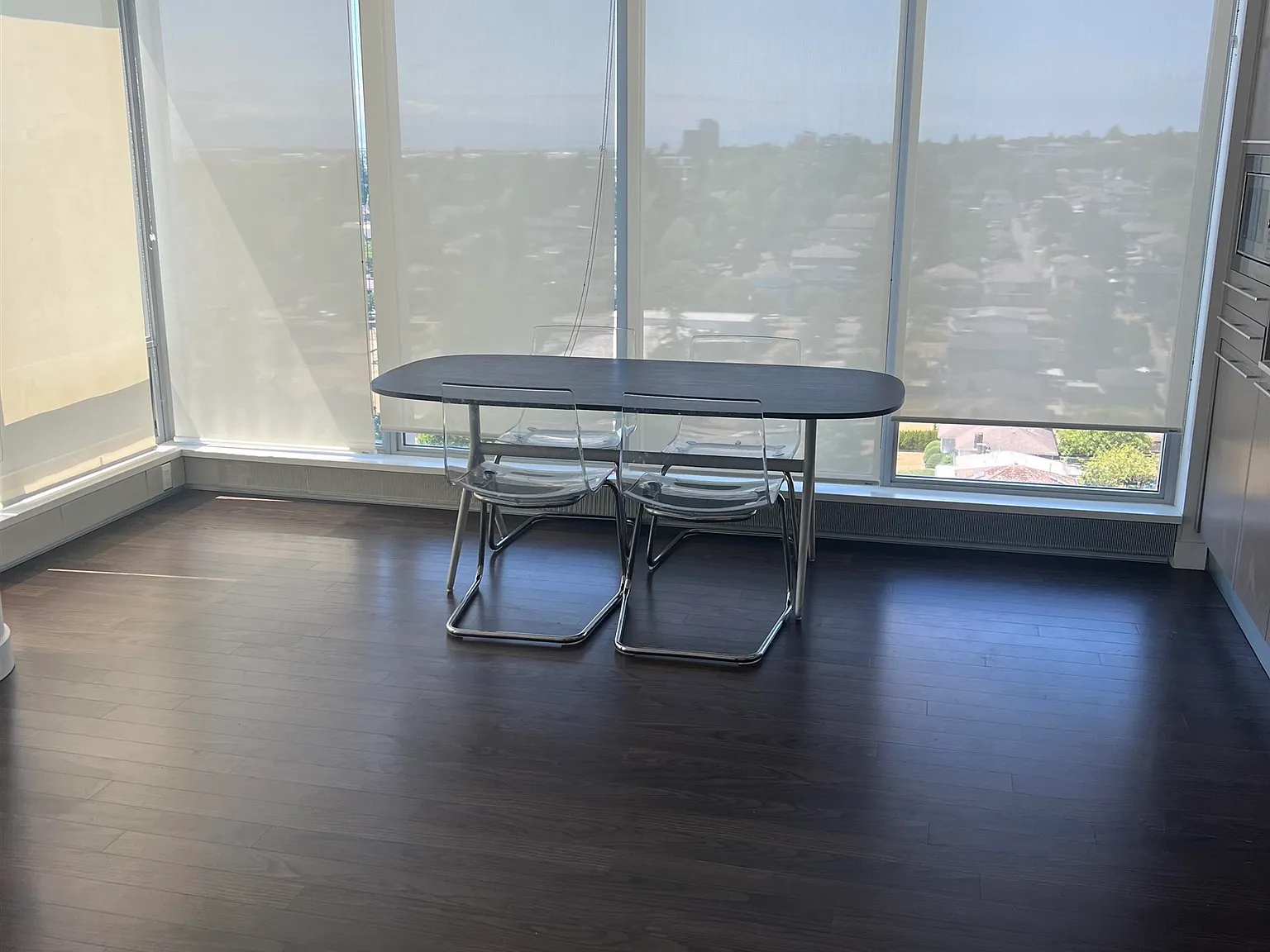 2 bed, 840 sqft, $3,000 — Photo 3