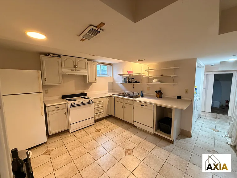 3420 Fordham Ct — Photo 11
