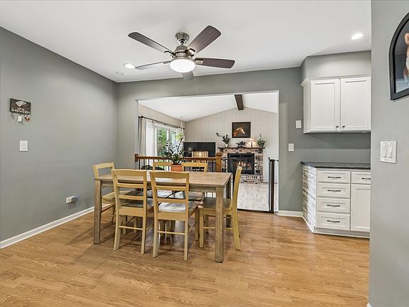 4th image of 39 Boxwood Ln