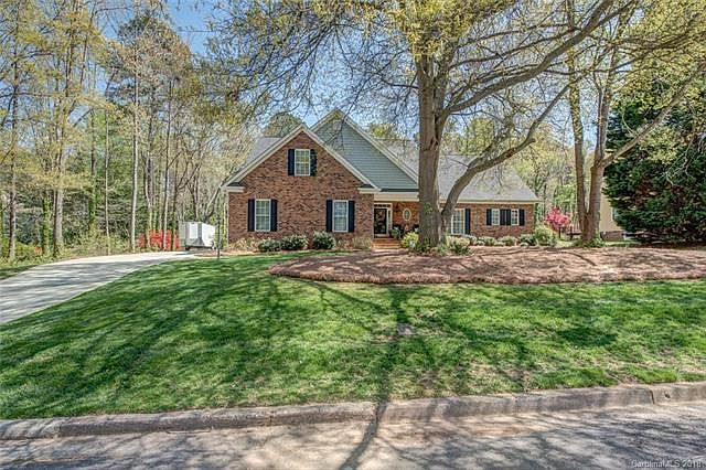 1st image of 2355 Londonderry Dr