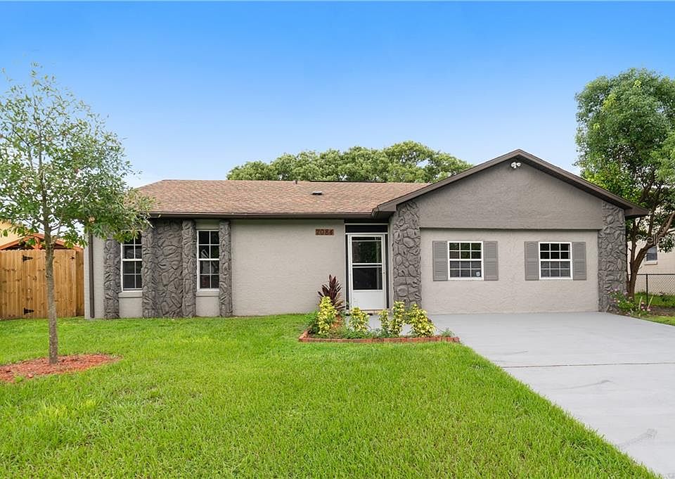 1st image of 2084 Las Palmas Cir