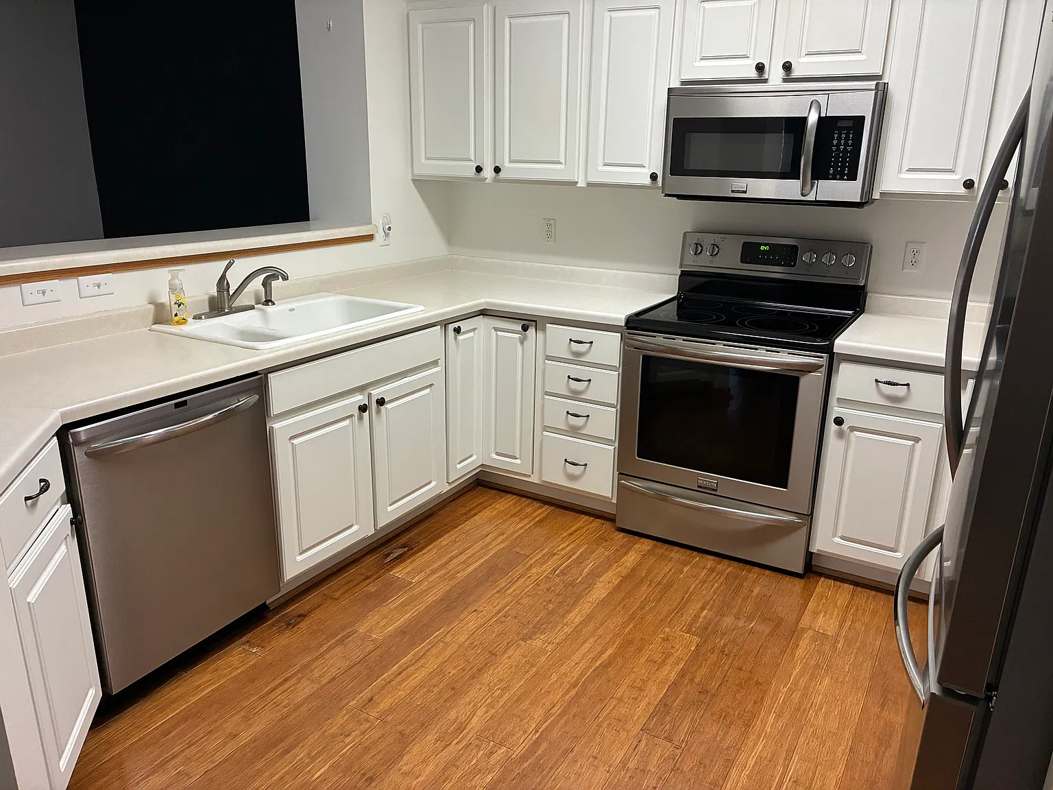 2 bed, 1.5 bath, $1,995 — Photo 3