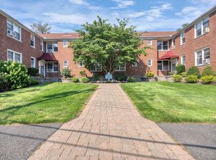 15 Bryant Crescent #2F, White Plains, NY 10605