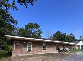 1208 S 10th St #B, Leesville, LA 71446