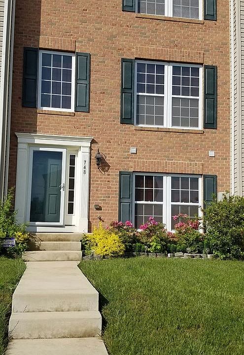 1st image of 748 Wineberry Way