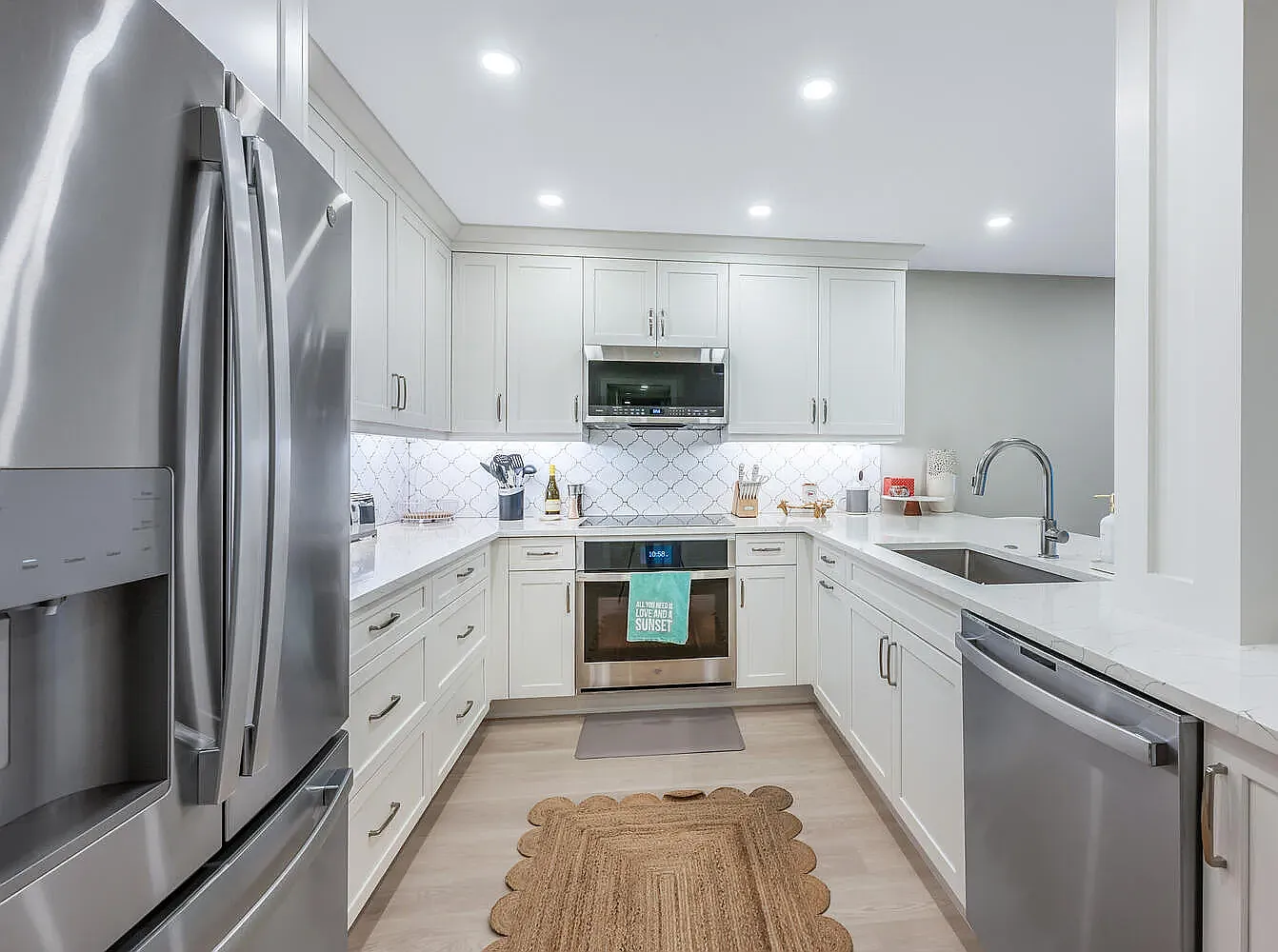3 bed, 1458 sqft, $12,500 — Photo 4
