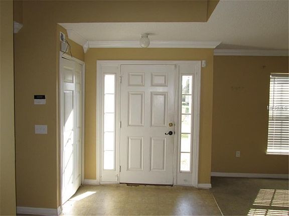 3rd image of 588 Finch Ct
