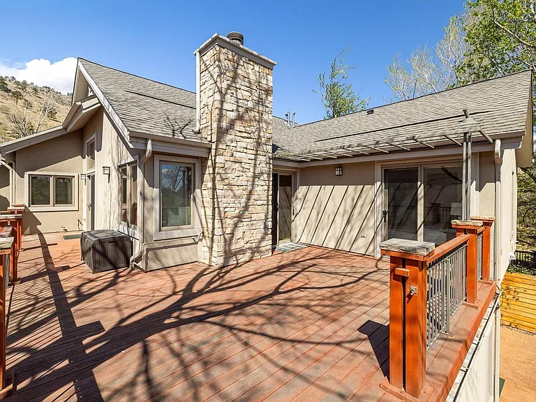 3966 Promontory Ct — Photo 29