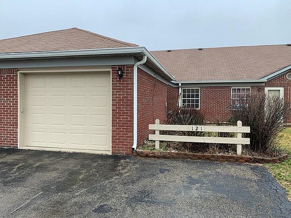 2nd image of 121 Andrews Blvd