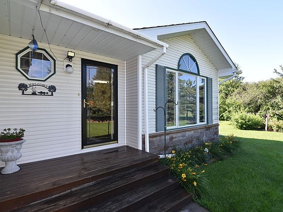 2nd image of 220 4th Ave SW