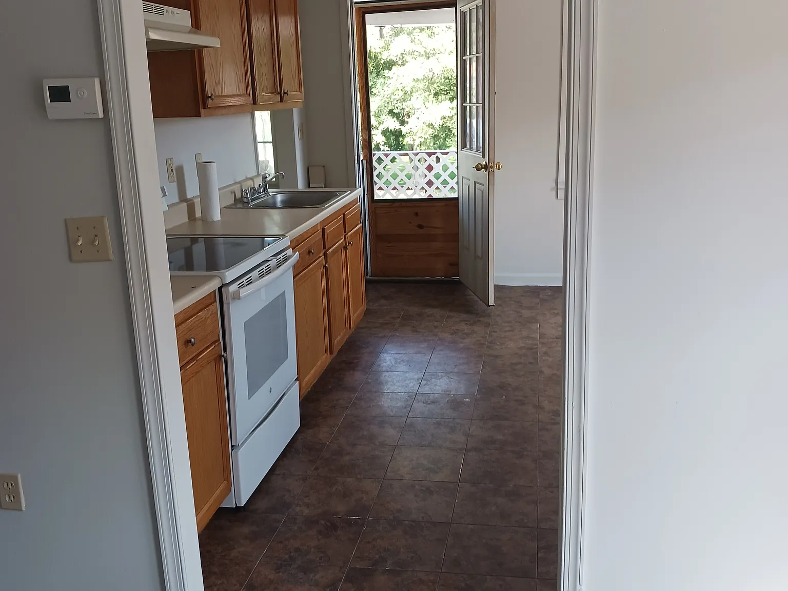 2 bed, $1,250 — Photo 4