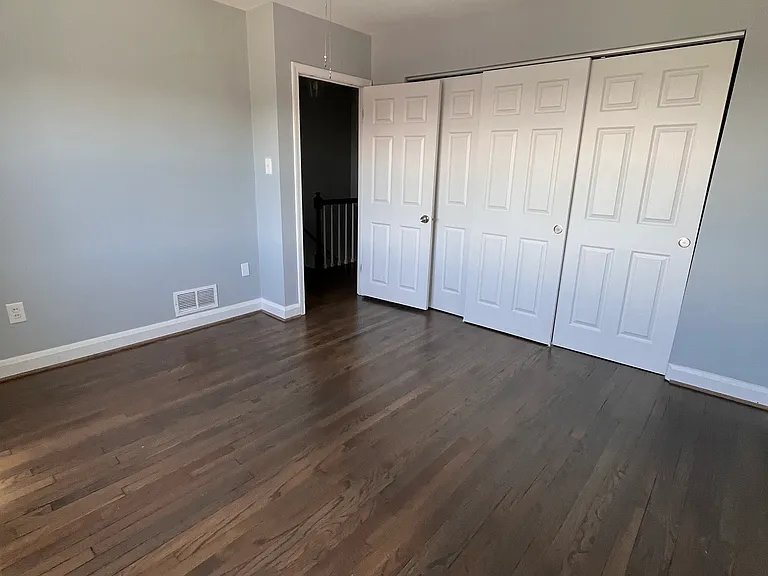 4905 Wilkens Ave — Photo 20