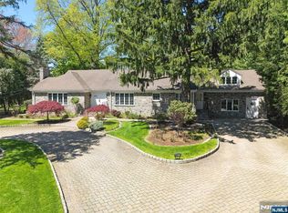 457 Summit St, Norwood, NJ 07648