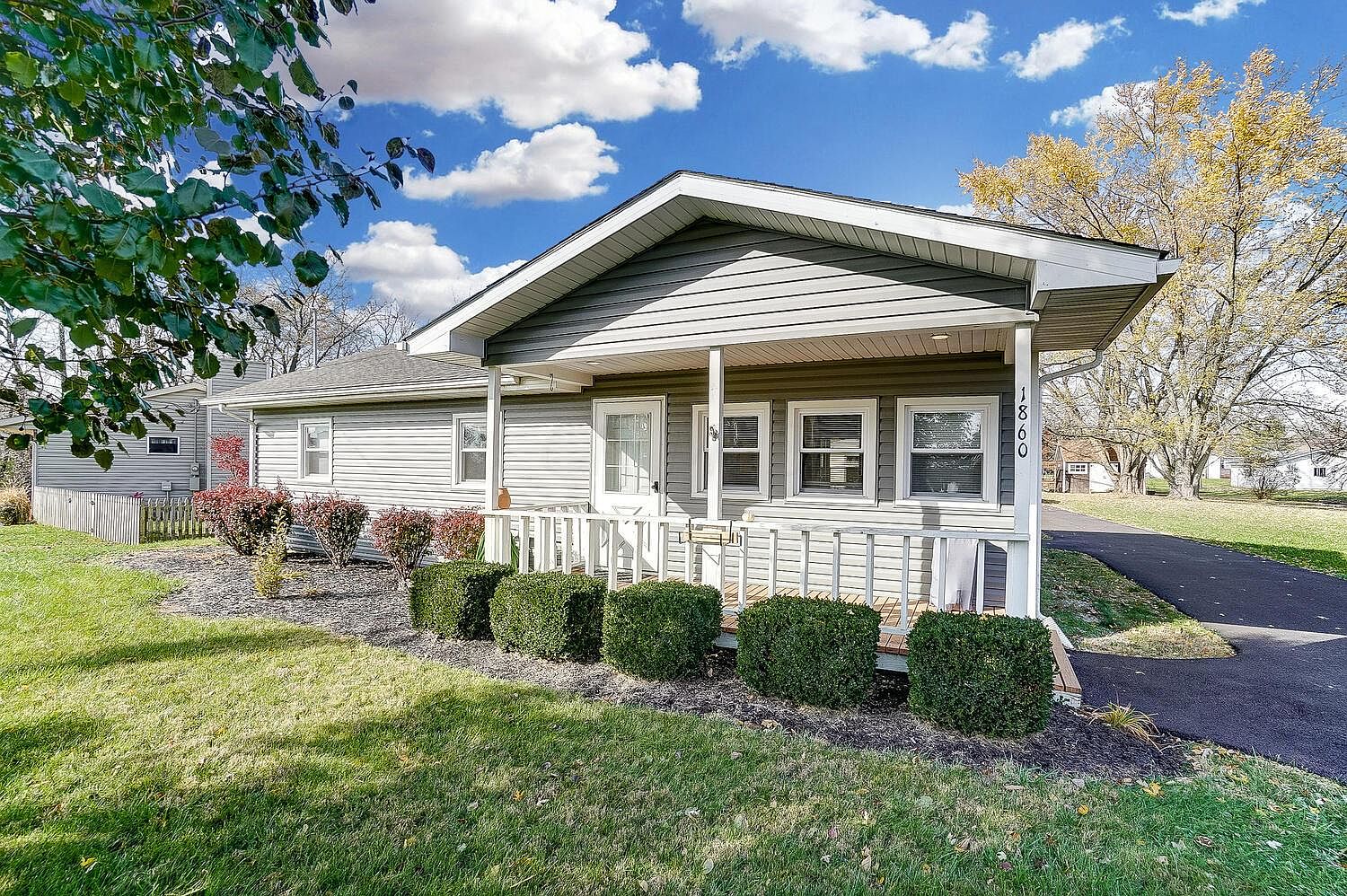 1860 Chickasaw Dr, London, OH 43140 Zillow