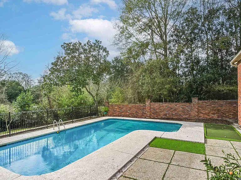 6414 Highland Rd — Photo 32