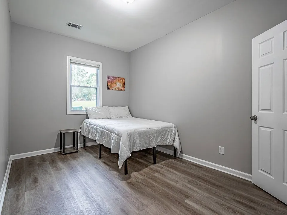 Magnolia Dr