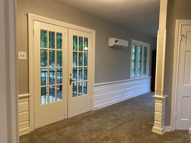 910 Nacogdoches Rd — Photo 4