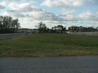 E 10th St, Grove, OK 74344