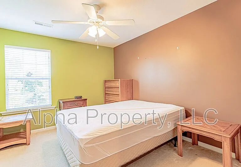 8 Reid Valley Ct — Photo 16
