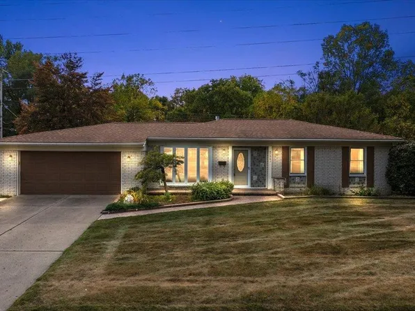 47341 Kennesaw Rdg, Shelby Township, MI 48317
