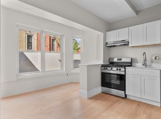 17 Linnaean St #3, Cambridge, MA 02138