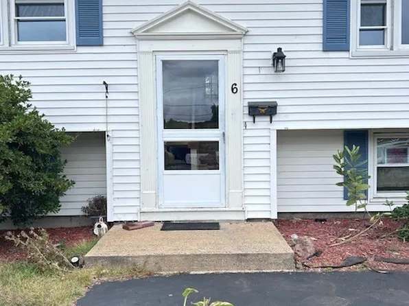 6 Grant St, Peabody, MA 01960