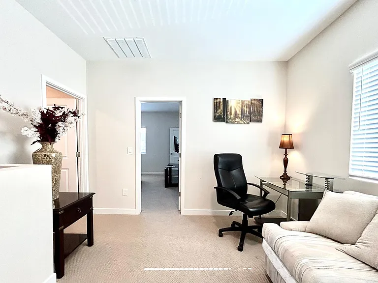7508 S 75th Dr — Photo 12