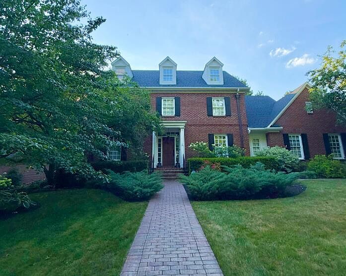 1st image of 4359 Olmsted Rd