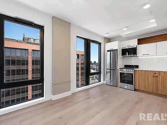 3rd image of 60 W 125th St #1080
