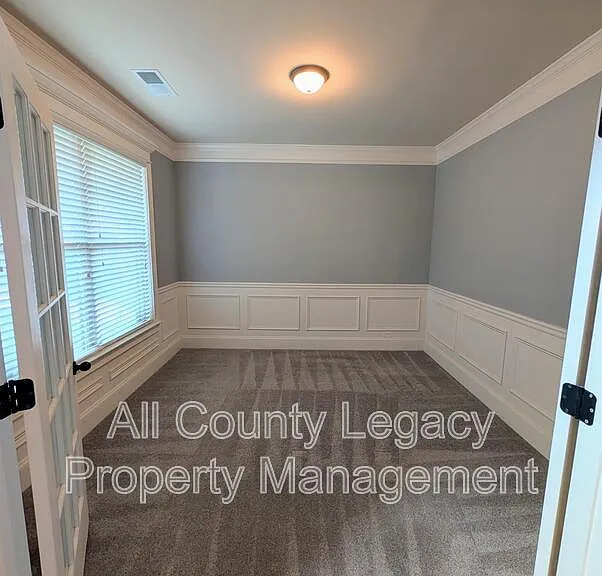 2591 Foxy Dr — Photo 5