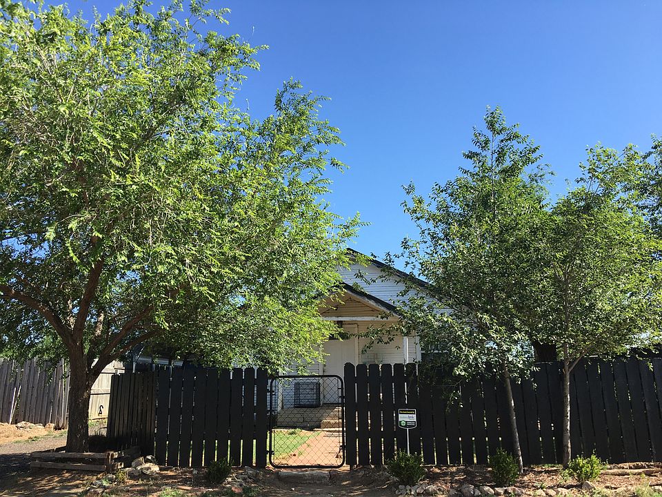 1st image of 2409 NW 15th Ave