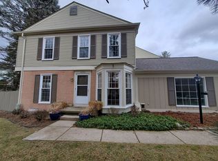 1253 Candlestick Ln #1, Rochester Hills, MI 48306