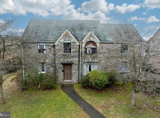 1030 Blythe Ave, Drexel Hill, PA 19026