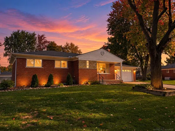 4857 Shelbyshire Dr, Shelby Township, MI 48316