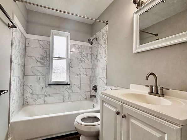127 Scott Ave APT 6