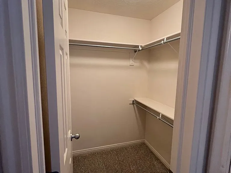 296 N Torrey Pines Cir — Photo 15
