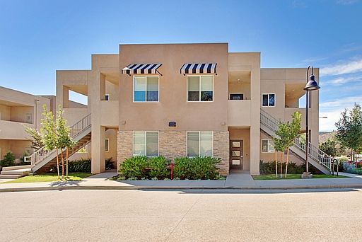 1st image of 90 N Oakview Dr Unit 4