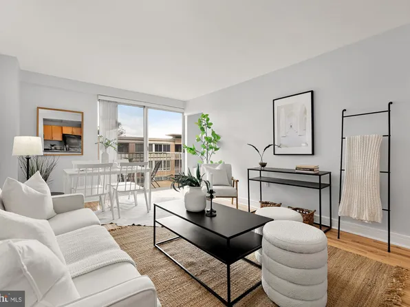 800 4th St SW APT S516, Washington, DC 20024