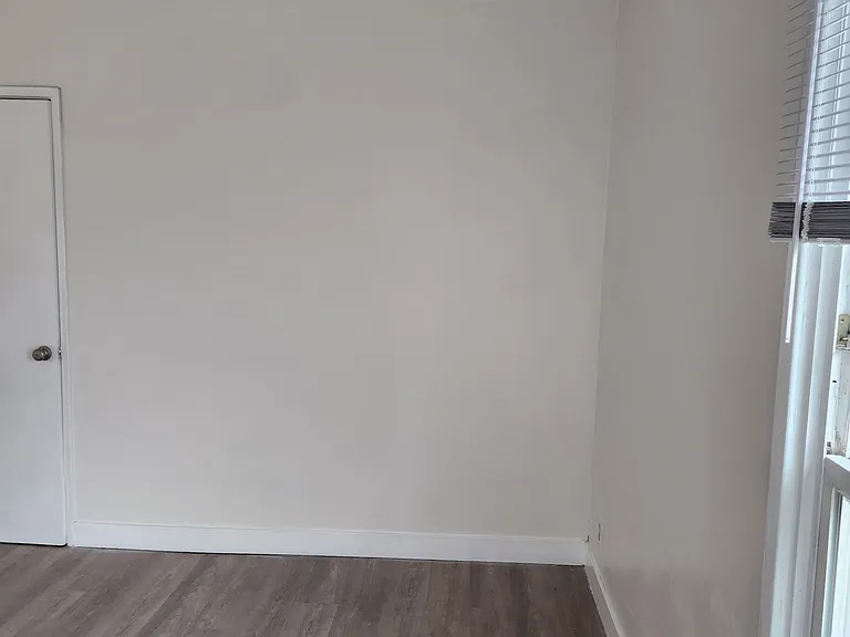 1885 Cedar Ave #1 — Photo 10
