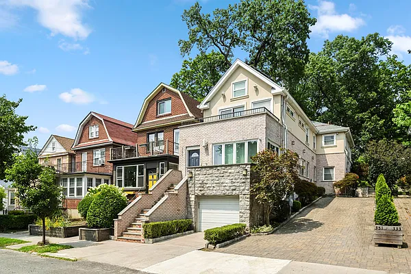 Sold by Douglas Elliman | media 2