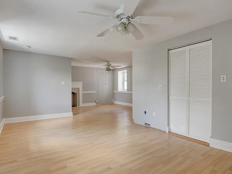 8215 Chestnut Grove Rd — Photo 8