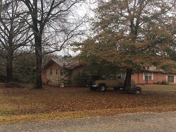 3rd image of 498 Hinson Dr